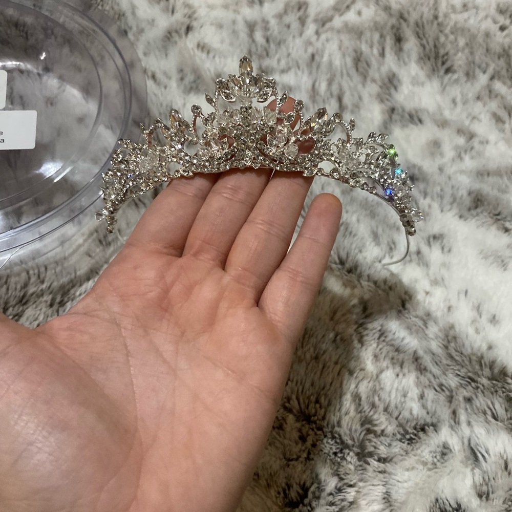 David's Bridal Silver Crystal Hairpiece